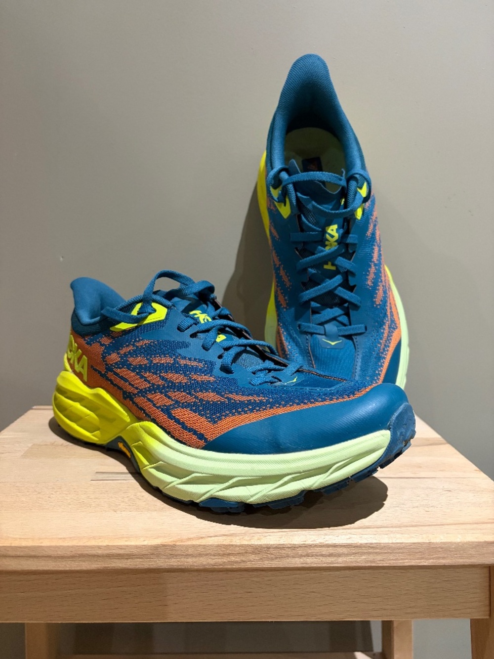 Men's Hoka One One Speedgoat 5 Trail Running Shoes, Size 10.5